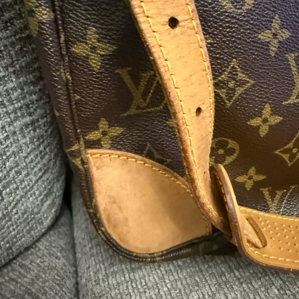 Louis Vuitton Brown and Tan Shoulder Bag - Picture 3 of 8